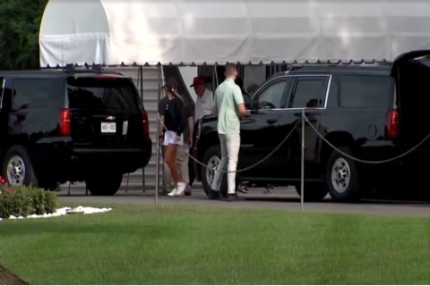 MUNDO: Trump joga golfe nos EUA após ser alvo de fake news sobre morte