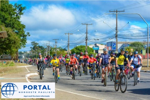 “Pedalando na Ilha” arrecada mais de 900 litros de leite e doa a nove entidades assistenciais