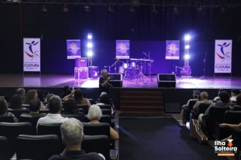 Triagem ao vivo define canções da Noite Ilhense no 49º Festival Nacional de MPB de Ilha Solteira